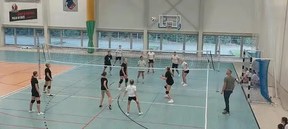Volley Hutnik Pieńsk: sekcja młodzieżowa rośnie w siłę