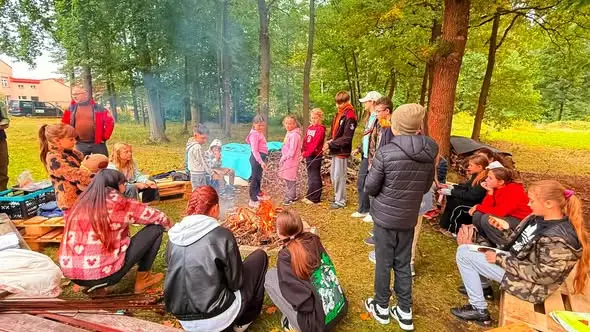 Ognisko integracyjne w Węglińcu. Młodzież współtworzy projekt Bardzo Młoda Kultura