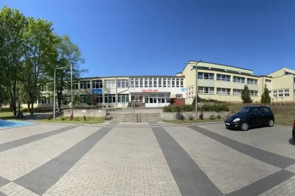 Uczniowie i strzelcy szkolili się z taktycznej medycyny pola walki