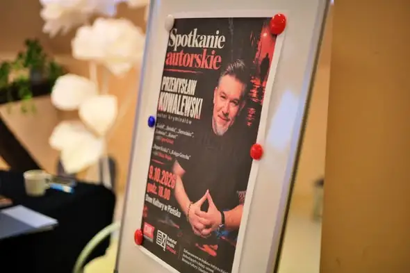 Spotkanie autorskie z Przemysławem Kowalewskim w Domu Kultury w Pieńsku