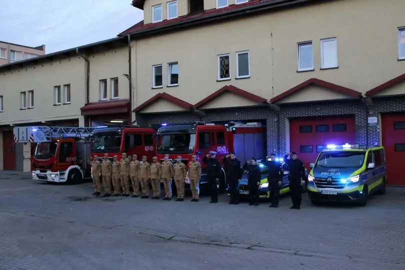 Hołd dla strażaków poległych w Nisku – syreny zawyły w całej Polsce