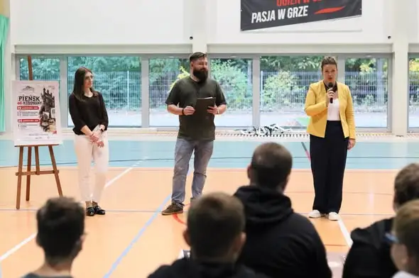 Pieńsk odkodowuje hutniczą historię – premiera gry planszowej i zaproszenie na finał projektu