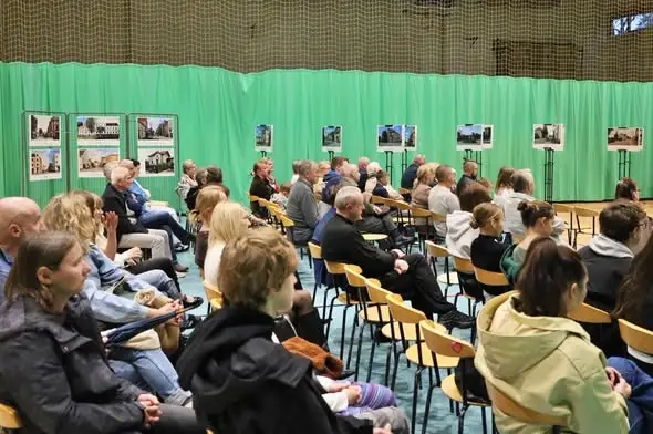 Pieńsk od-kodowany: 12 podcastów i wystawa o historii miasta
